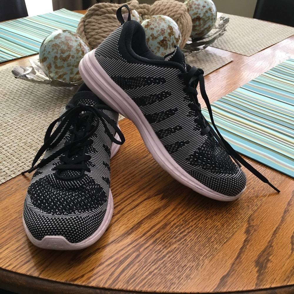APL running show - Size 9